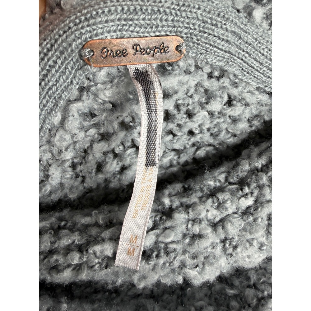 Free People Womens BFF Cowl Neck Boucle Knit Sweater Size Medium Gray Soft Warm - Picture 4 of 9